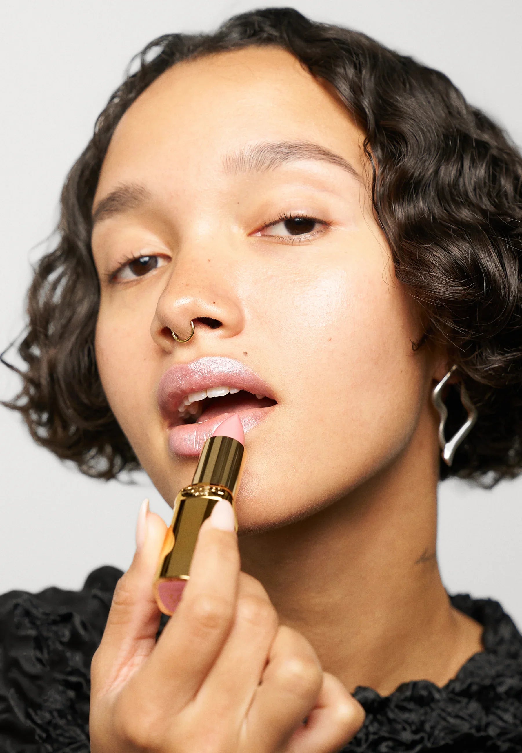 L'Oréal Rouge à Lèvres Satiné 'Rose Tendre 303'